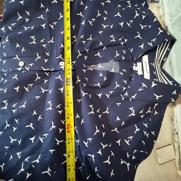 Navy Blue Button-Up‎ Shirt with white Bird Print size M 3/4 sleeve cuffed stripe - Picture 7 of 8